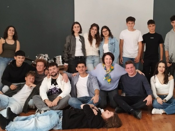 «Η γέννηση και η αναβίωση του νεοφασισμού στην Ελλάδα: Μια μικρή μουσική&nbsp;ιστορία»